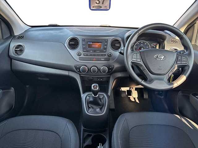 Hyundai I10 1.0 SE 5dr Red