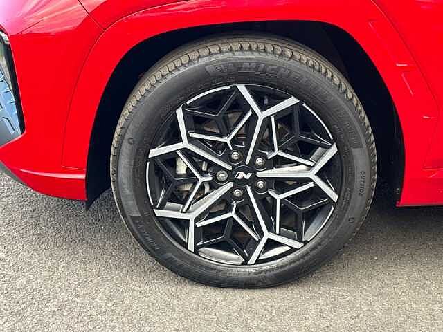 Hyundai TUCSON 1.6 TGDi Hybrid 230 N Line S 5dr 2WD Auto Red