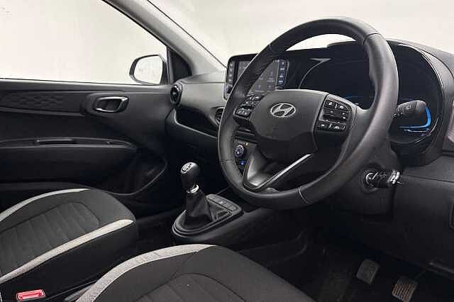 Hyundai i10 1.2 [79] Premium 5dr Auto [Nav]