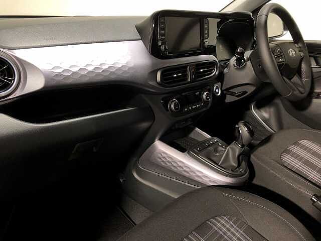 Hyundai i10 1.2 [79] Premium 5dr Auto [Nav] 5(2024)