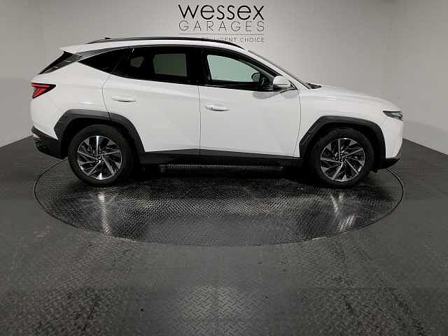 Hyundai TUCSON Premium T-Gdi White