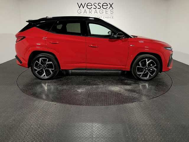 Hyundai TUCSON N Line T-Gdi Hev A Red