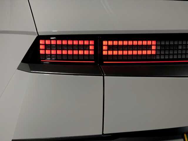 Hyundai IONIQ 5 239kW Ultimate 84 kWh 5dr AWD Auto [Tech Pack] 1(2024) White