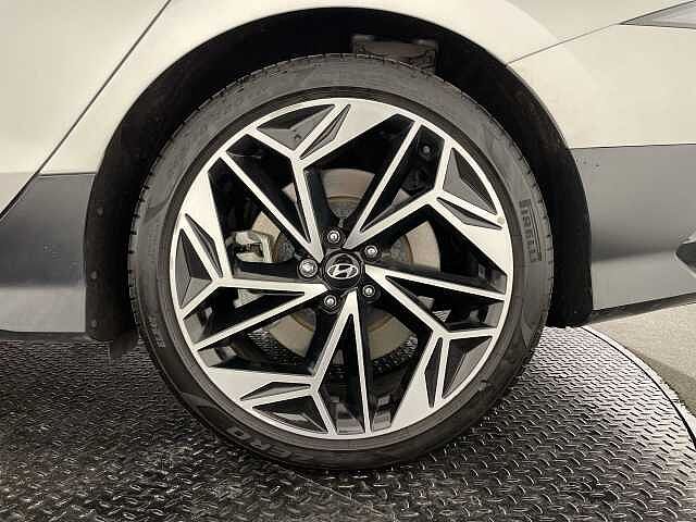 Hyundai IONIQ 6 168kW Premium 77kWh 4dr Auto Gold