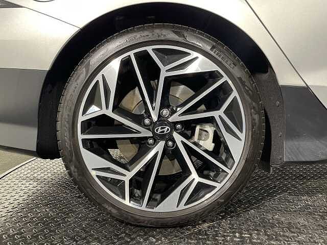 Hyundai IONIQ 6 168kW Premium 77kWh 4dr Auto Gold