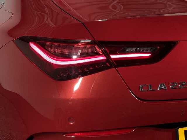 Mercedes-Benz CLA Class 220 Amg Line Premium