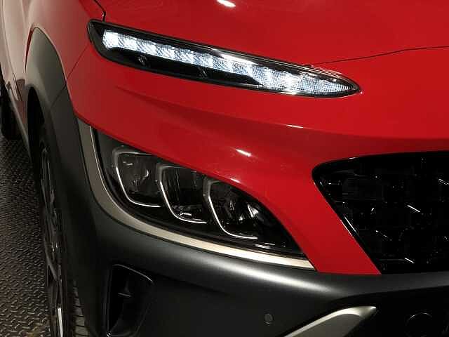 Hyundai KONA 1.6 GDi Hybrid Ultimate 5dr DCT Red