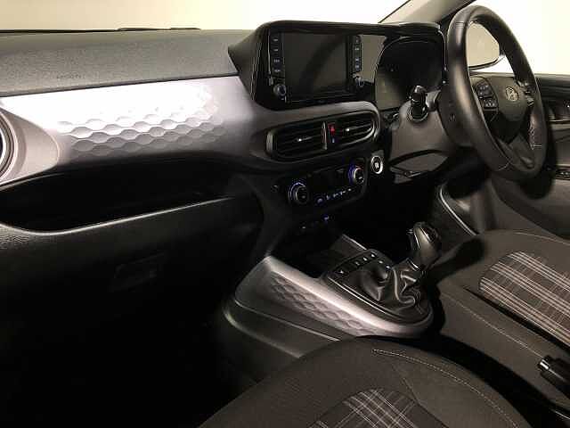Hyundai i10 1.0 [63] Premium 5dr Auto [Nav]