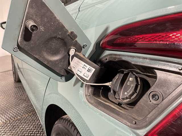 Hyundai I20 1.0T GDi 48V MHD SE Connect 5dr DCT Green