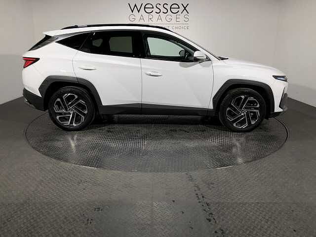 Hyundai TUCSON 1.6T Hybrid Ultimate 5dr Auto White