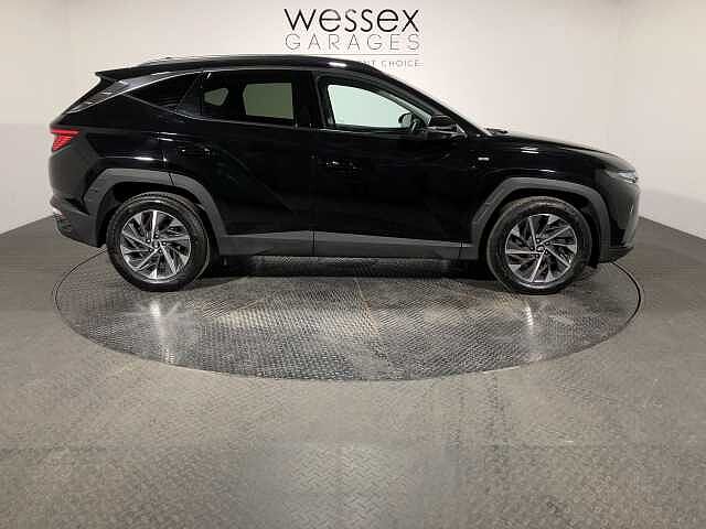 Hyundai TUCSON 1.6 TGDi 48V MHD Premium 5dr 2WD DCT Black