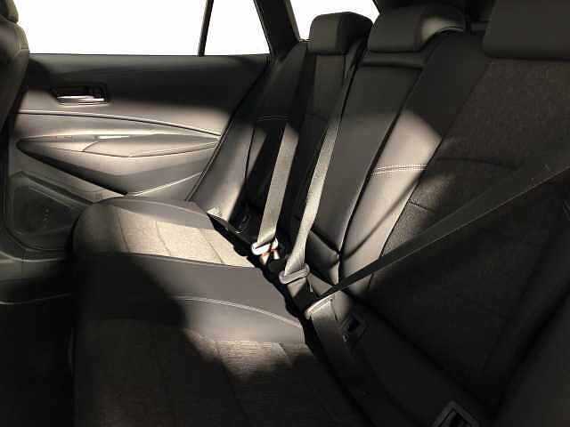Toyota Corolla Touring Sport 2.0 Hybrid Design 5dr CVT