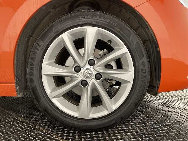 Vauxhall Corsa 1.2 SE Nav Premium 5dr