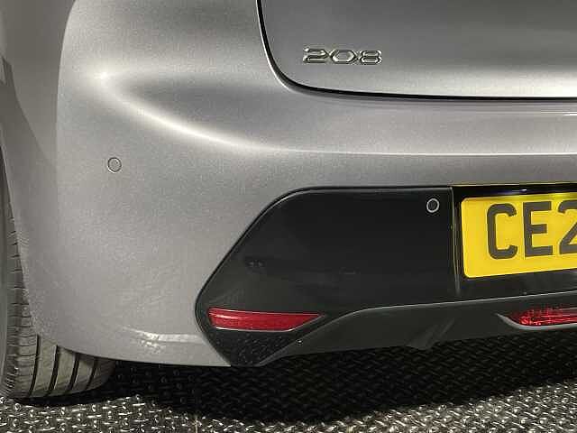 Peugeot 208 1.2 PureTech 100 Allure Premium 5dr