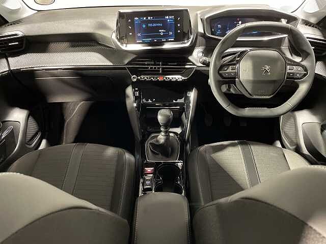 Peugeot 208 1.2 PureTech 100 Allure Premium 5dr