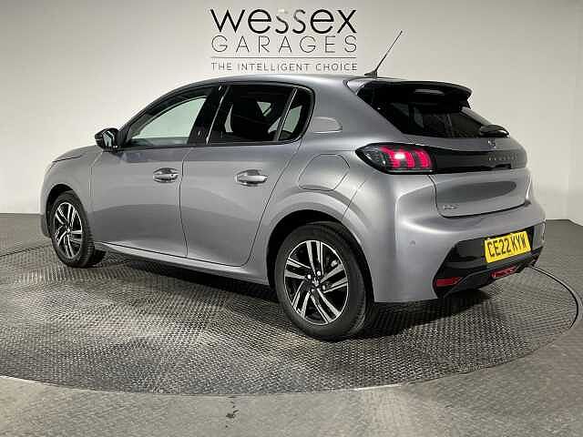 Peugeot 208 1.2 PureTech 100 Allure Premium 5dr
