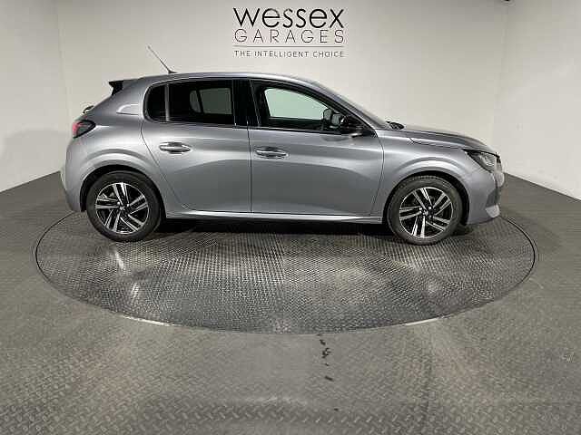 Peugeot 208 1.2 PureTech 100 Allure Premium 5dr