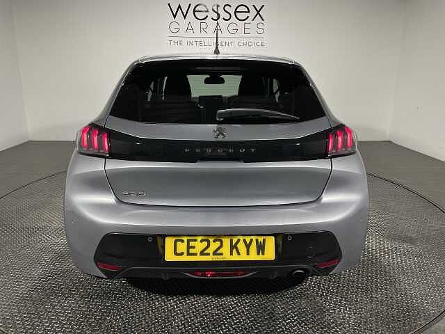 Peugeot 208 1.2 PureTech 100 Allure Premium 5dr