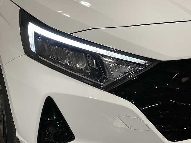 Hyundai I20 1.0T GDi 48V MHD Premium 5dr DCT White