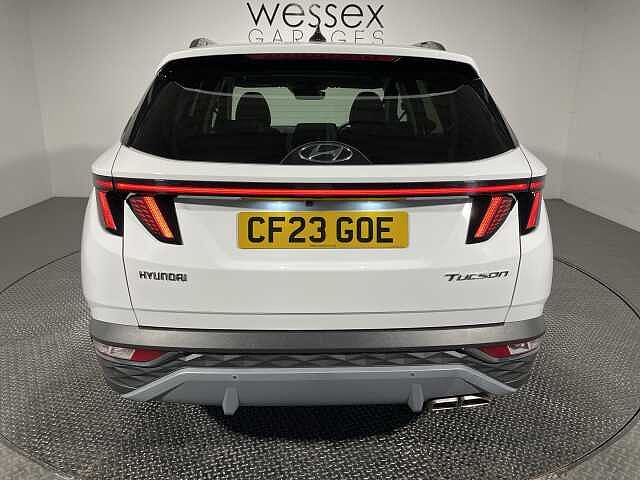 Hyundai TUCSON 1.6 TGDi 48V MHD Ultimate 5dr 2WD DCT White