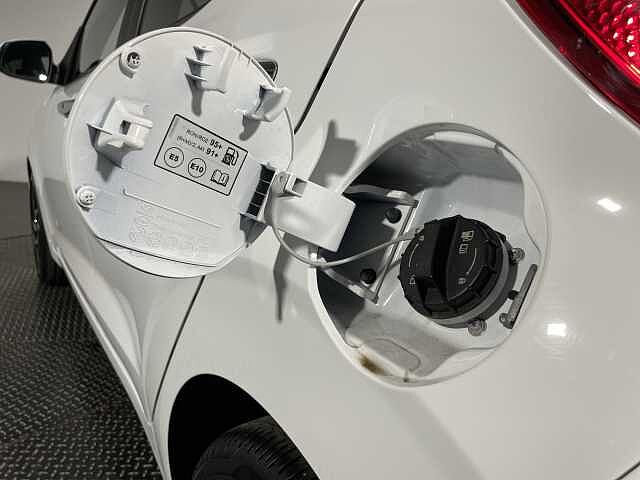 Hyundai i10 1.2 [79] Premium 5dr Auto [Nav]