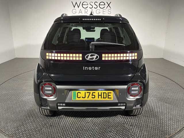 Hyundai Inster 85kW Cross 49kWh 5dr Auto [No Heat Pump]