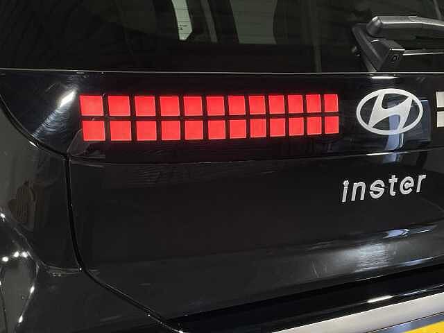 Hyundai Inster 85kW Cross 49kWh 5dr Auto [No Heat Pump]