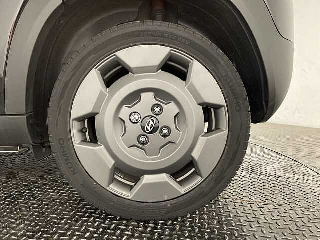Hyundai Inster 85kW Cross 49kWh 5dr Auto [No Heat Pump]