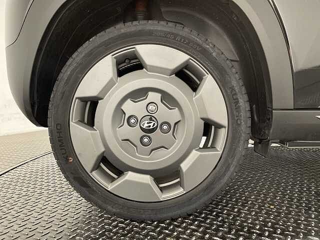 Hyundai Inster 85kW Cross 49kWh 5dr Auto [No Heat Pump]