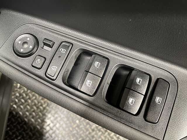 Hyundai INSTER 85kW 02 49kWh 5dr Auto Green