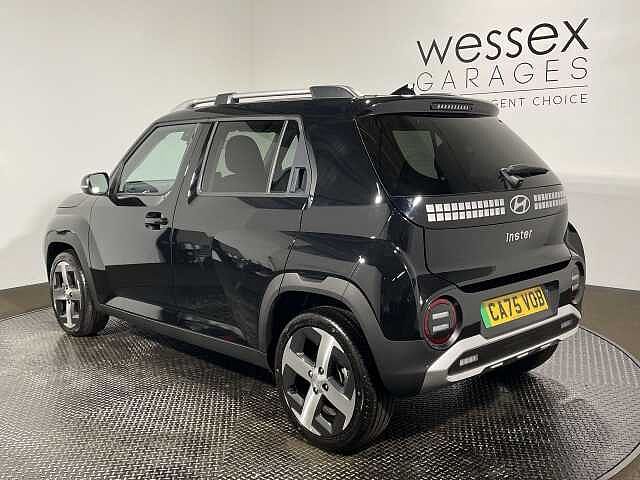Hyundai INSTER 85kW 02 49kWh 5dr Auto Black