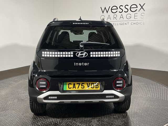 Hyundai INSTER 85kW 02 49kWh 5dr Auto Black
