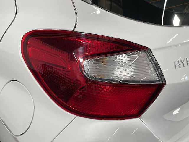 Hyundai I10 Advance Auto White