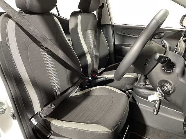 Hyundai I10 Advance Auto White