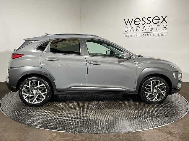 Hyundai KONA 1.6 GDi Hybrid Premium 5dr DCT Grey