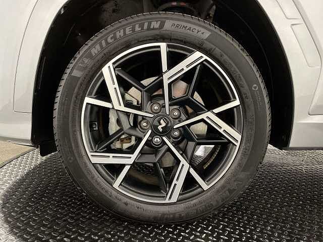 Hyundai TUCSON 1.6T Hybrid N Line 5dr Auto Silver