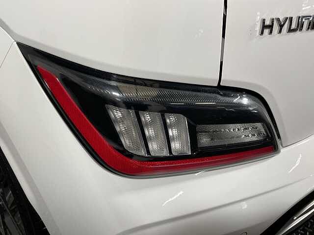 Hyundai KONA 150kW Premium 64kWh 5dr Auto White