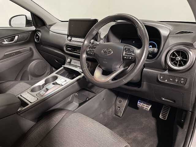 Hyundai KONA 150kW Premium 64kWh 5dr Auto White