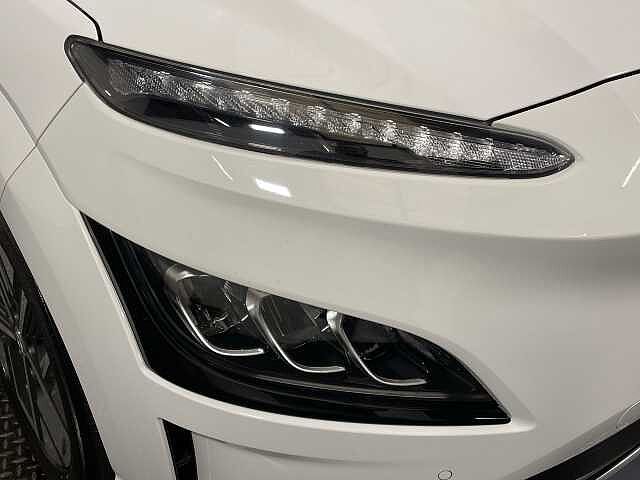 Hyundai KONA 150kW Premium 64kWh 5dr Auto White