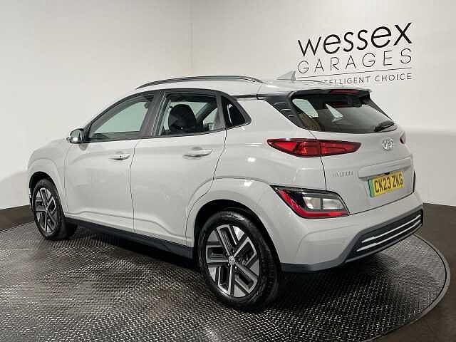 Hyundai KONA 100kW SE Connect 39kWh 5dr Auto Grey