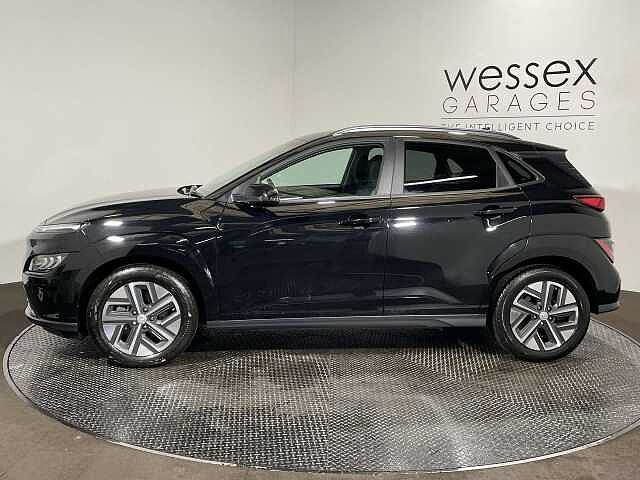 Hyundai KONA 150kW Premium 64kWh 5dr Auto Black