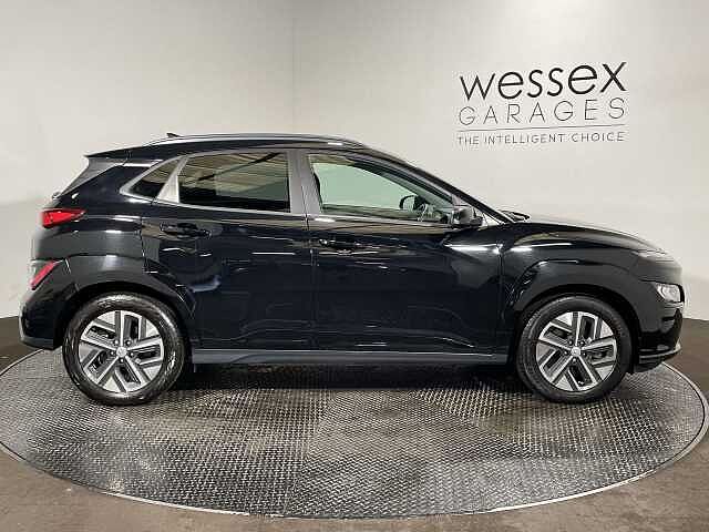 Hyundai KONA 150kW Premium 64kWh 5dr Auto Black