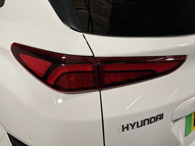Hyundai KONA 150kW Ultimate 64kWh 5dr Auto White