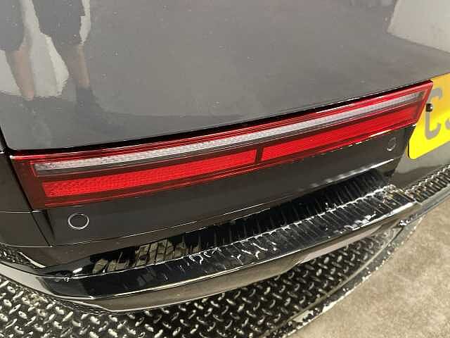Hyundai SANTA FE 1.6 TGDi Plug-in Hybrid Calligraphy 5dr 4WD Auto