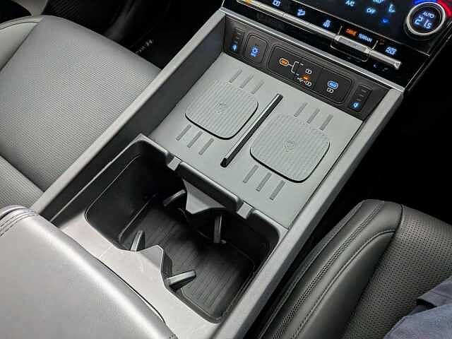 Hyundai Santa Fe 1.6 T-GDi 13.8kWh Calligraphy Auto 4WD Euro 6 (s/s) 5dr