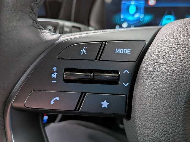 Hyundai I20 1.0 T-GDi Premium DCT Euro 6 (s/s) 5dr Phantom Black