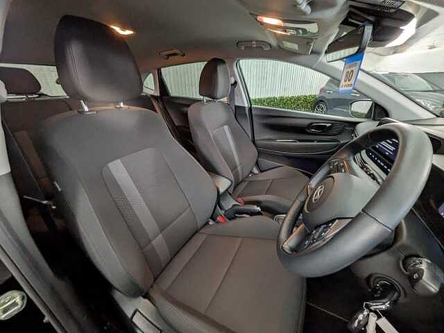Hyundai I20 1.0 T-GDi Premium DCT Euro 6 (s/s) 5dr Phantom Black