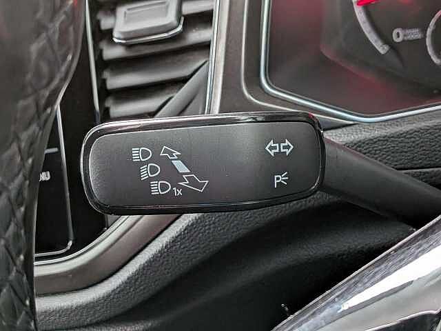 Volkswagen T-Roc 1.5 TSI EVO Design Euro 6 (s/s) 5dr