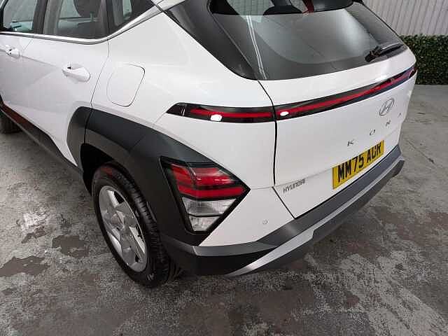 Hyundai KONA 1.6 T-GDi Advance Euro 6 (s/s) 5dr Atlas White