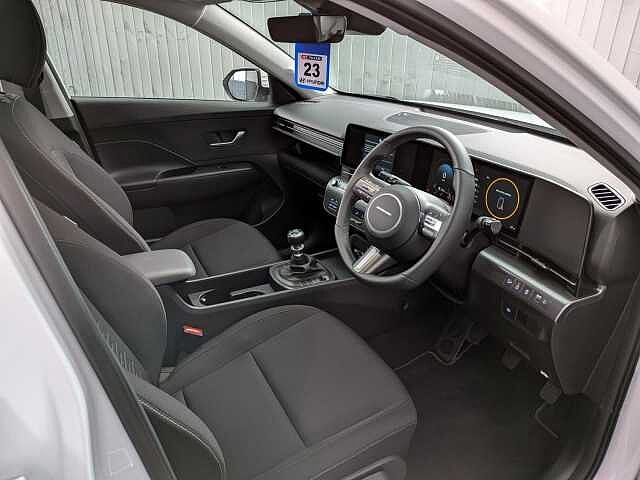 Hyundai KONA 1.6 T-GDi Advance Euro 6 (s/s) 5dr Atlas White